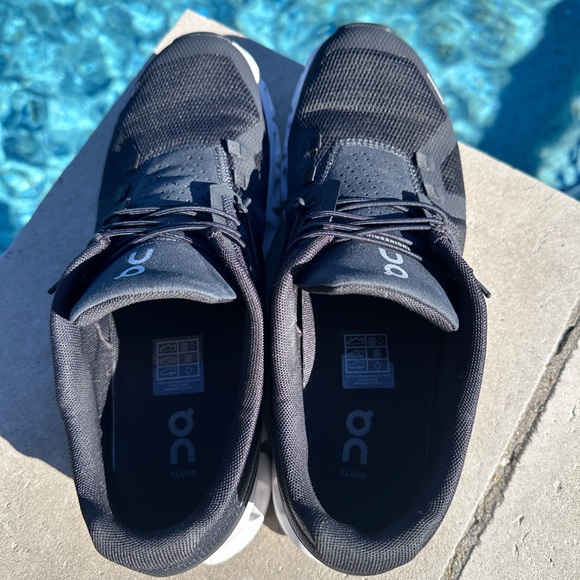 Women’s On Cloud 5 running shoes size 9.5 - Picture 6 of 7